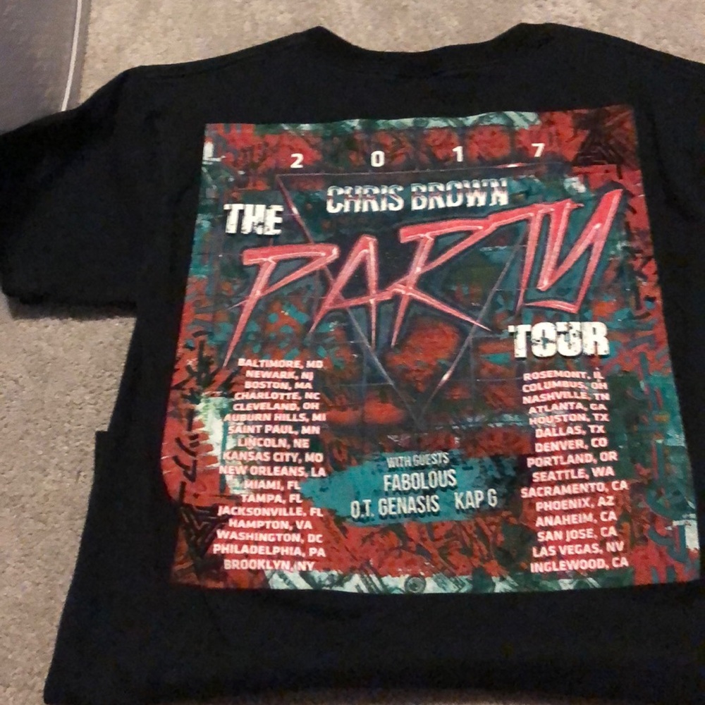 Chris Brown Tour T-shirt - Picture 2 of 2